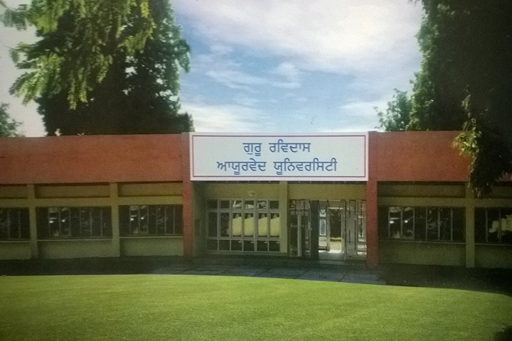 https://cache.careers360.mobi/media/colleges/social-media/media-gallery/1169/2021/10/30/Campus View of Guru Ravidas Ayurved University Hoshiarpur_Campus-View.jpg